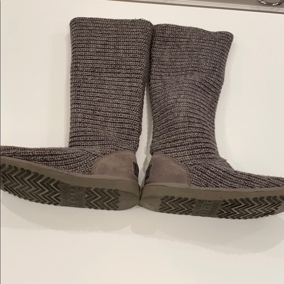 UGG Classic Cardy Knit Boot In Grey - Picture 7 of 13